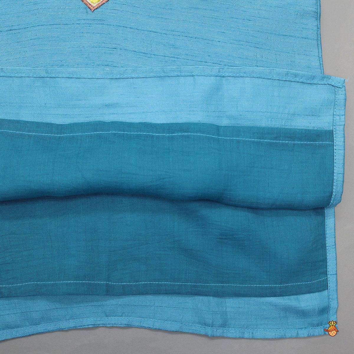 Thread Embroidered Faux Mirror Work Ethnic Kurta With Pyjama