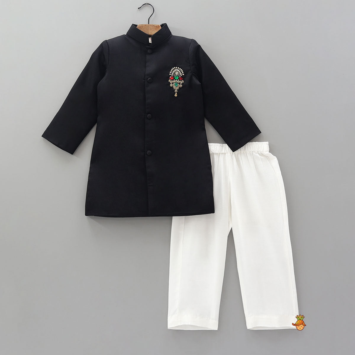 Elegant Front Open Sherwani And Pyjama