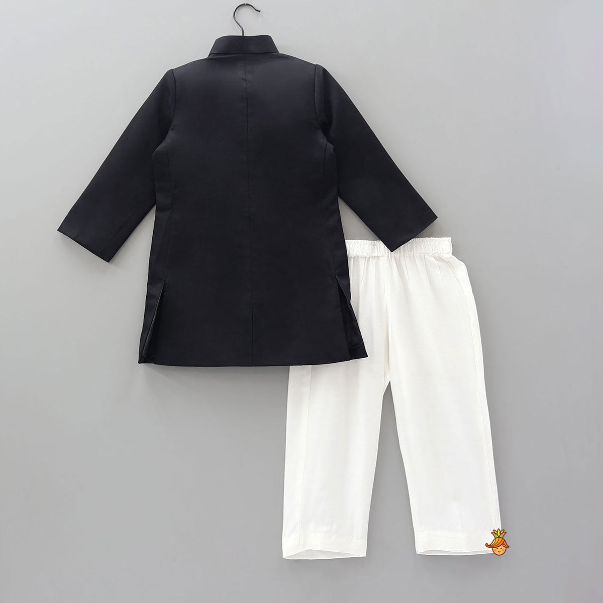 Elegant Front Open Sherwani And Pyjama