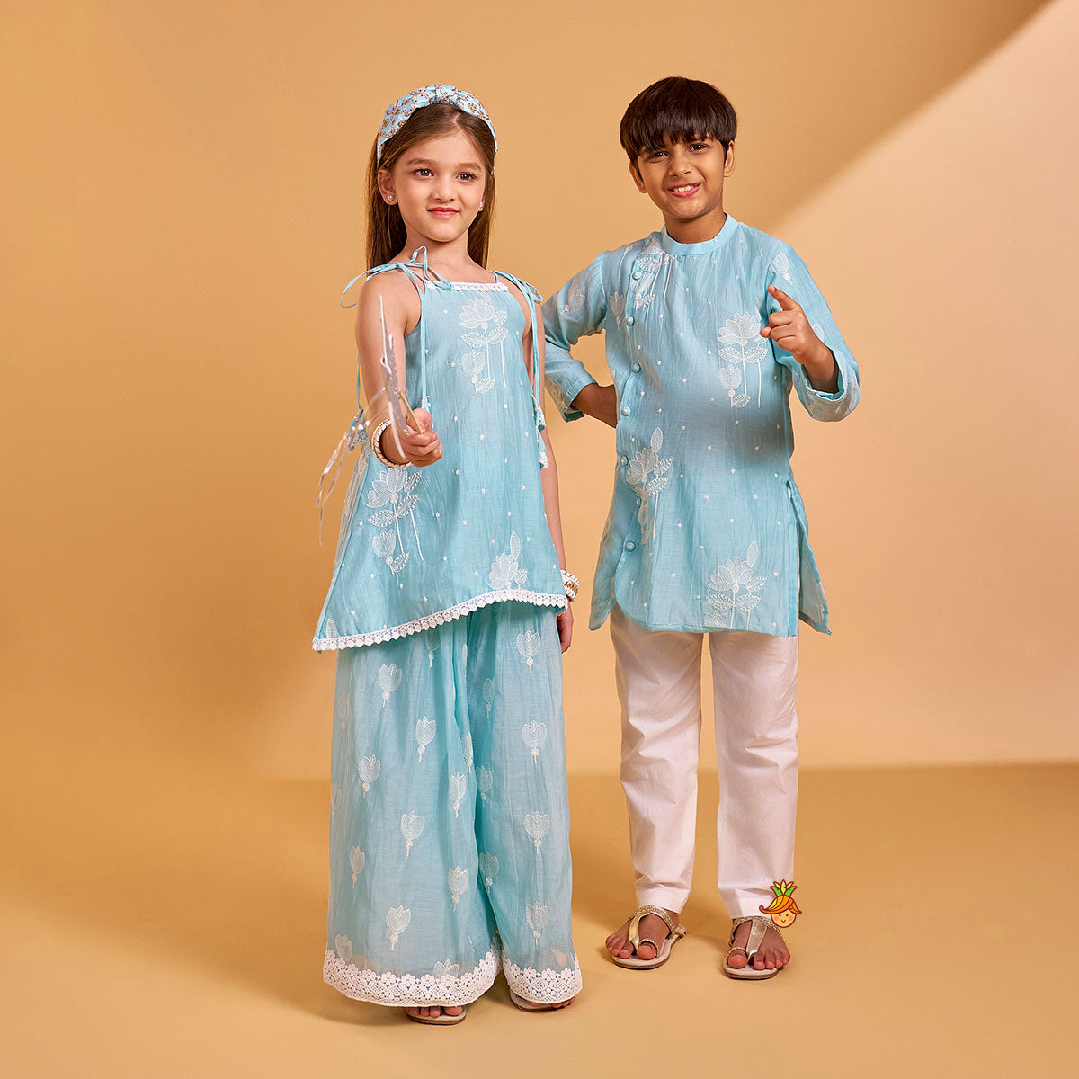 Stylish Asymmetric Floral Thread Embroidered Kurta With Pyjama twinning model image 1