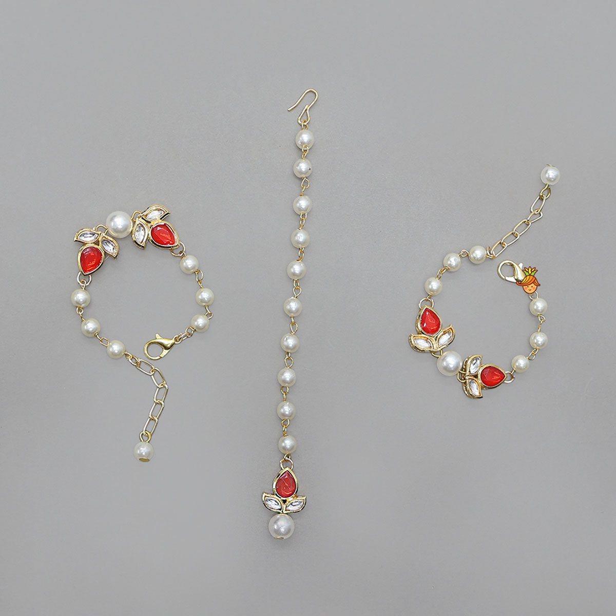 Exquisite Bracelet And Maang Tikka Set