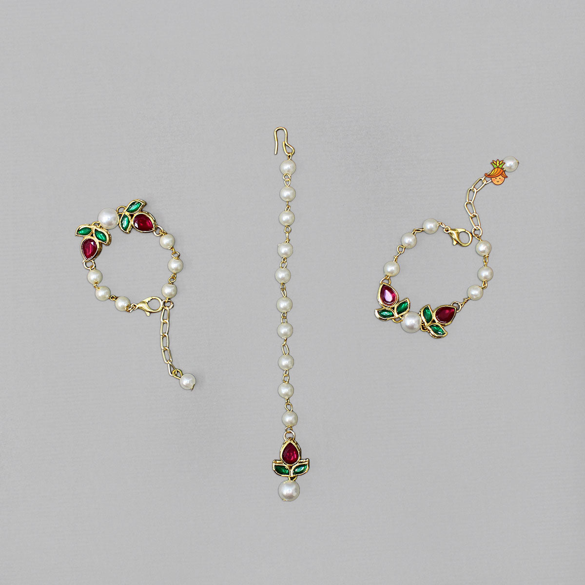 Elegant Bracelet And Maang Tikka