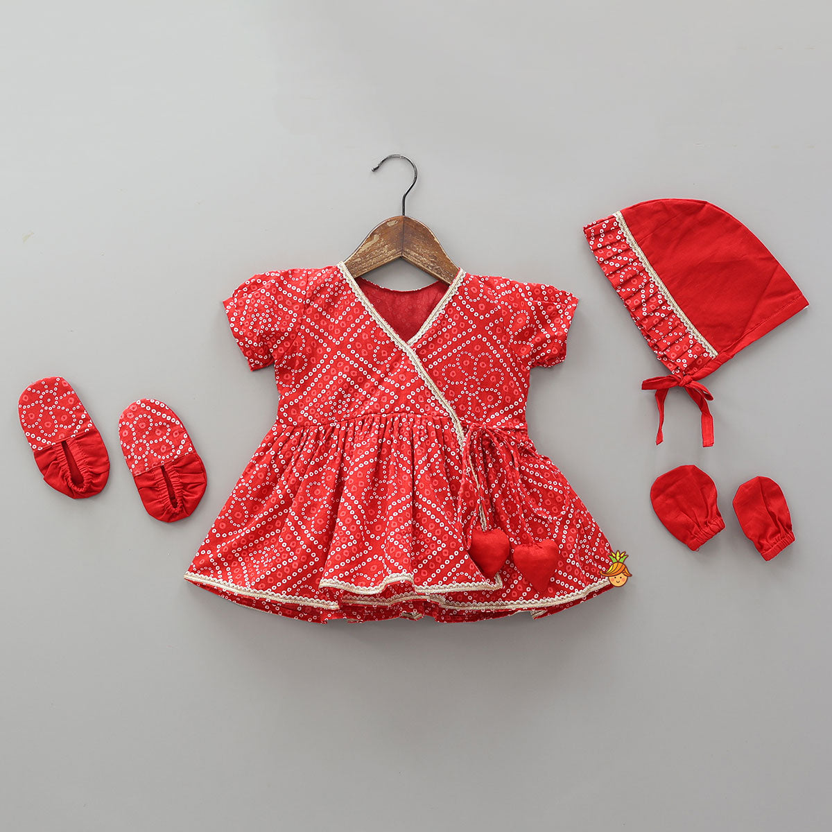 Bandhani Printed Angarkha Style Kurti With Cap Mittens And Booties