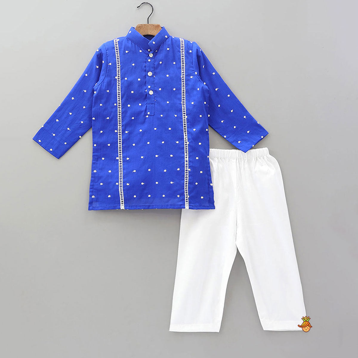 Booti Thread Embroidered Kurta And Pyjama