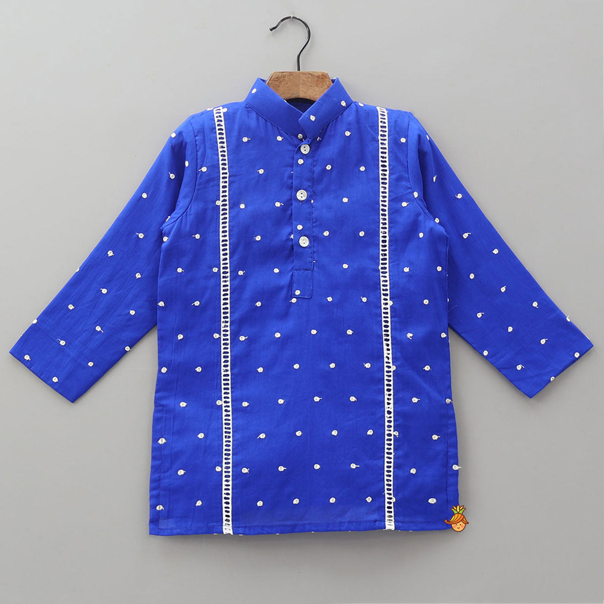 Booti Thread Embroidered Kurta And Pyjama