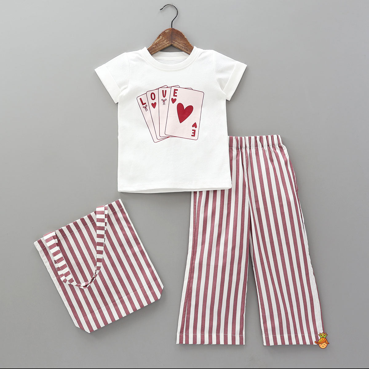 Card Print Sleepwear With Matching Tote Bag