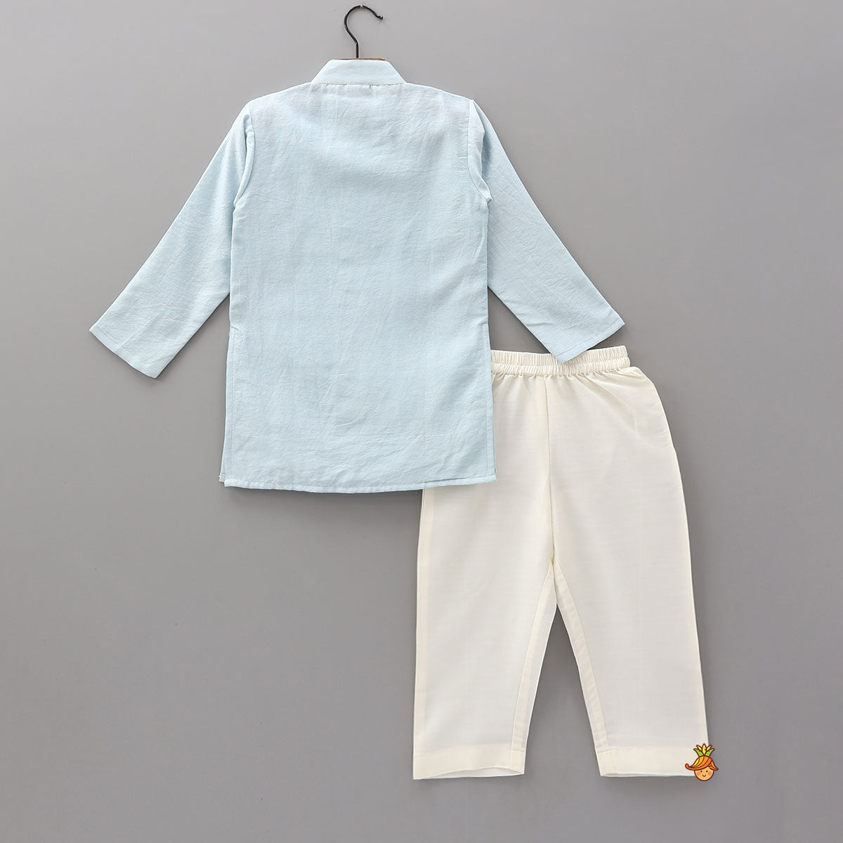 Pin Tuck Kurta And Pyjama