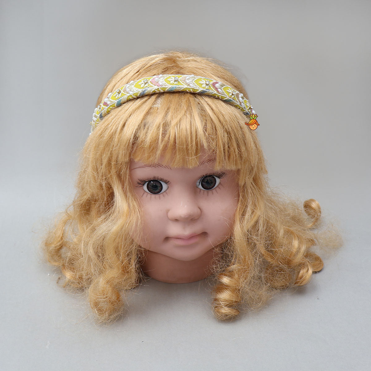Decorative Thread Embroidered Elegant Hairband