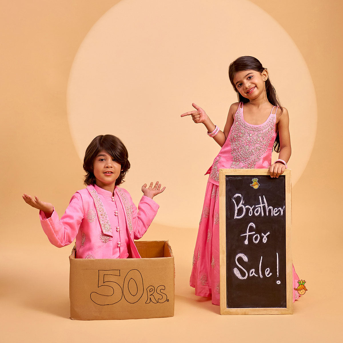 Loop Button Detail Kurta With Collar Neck Jacket And Pyjama twinning model image 4