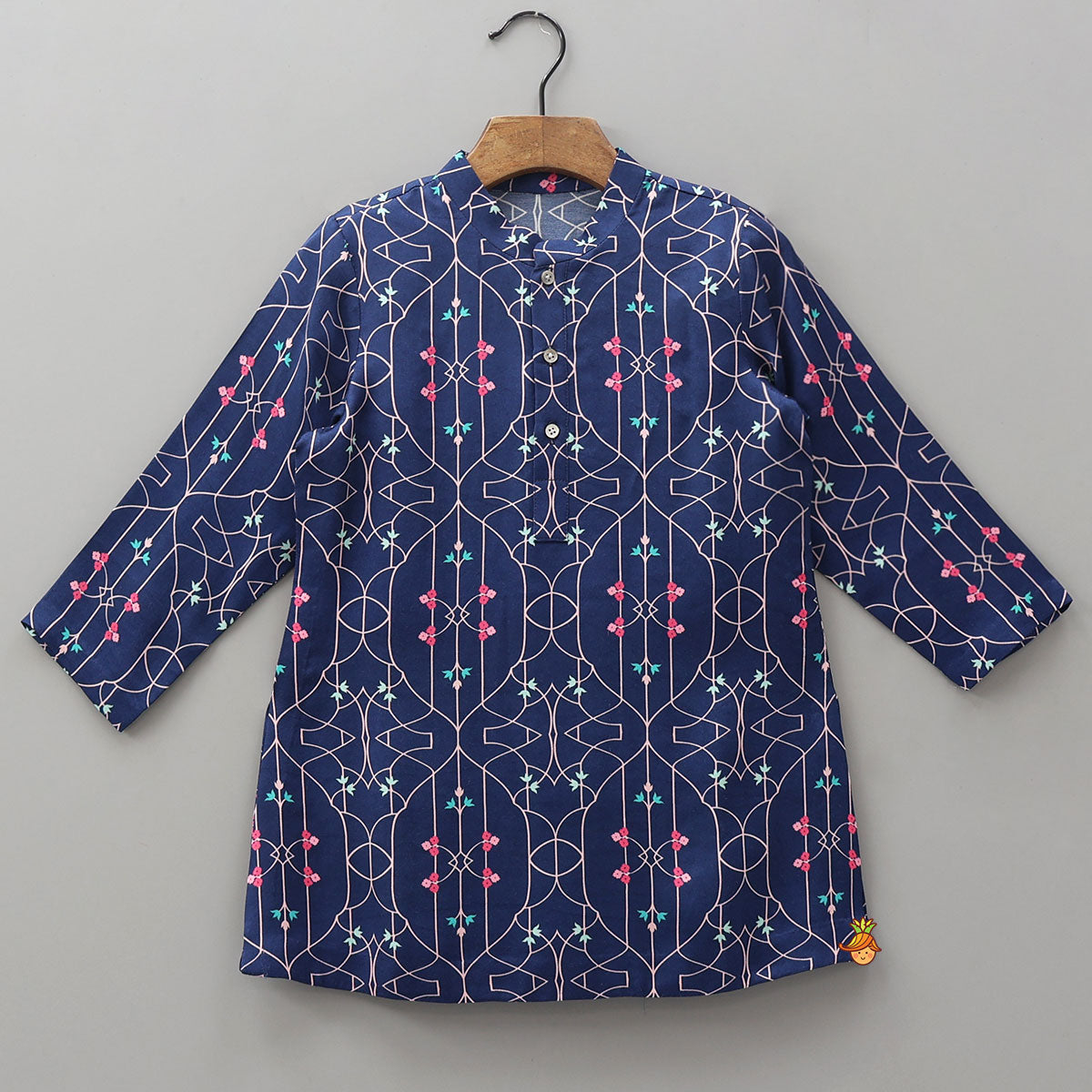 Floral Printed Kurta With Pocket Detail Pyjama
