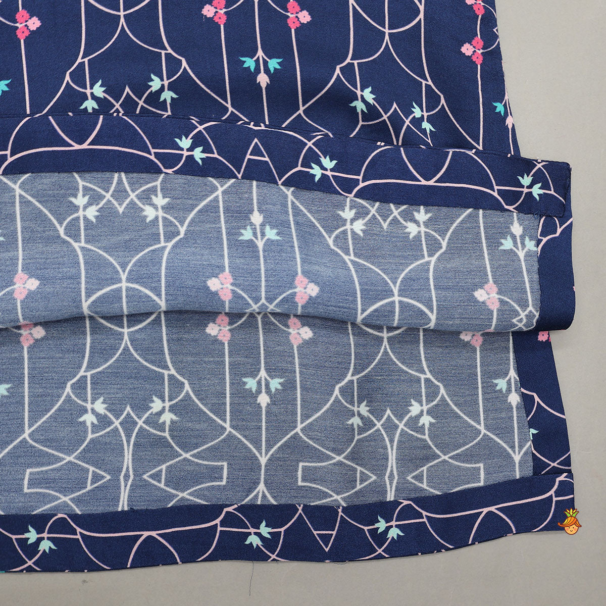 Floral Printed Kurta With Pocket Detail Pyjama