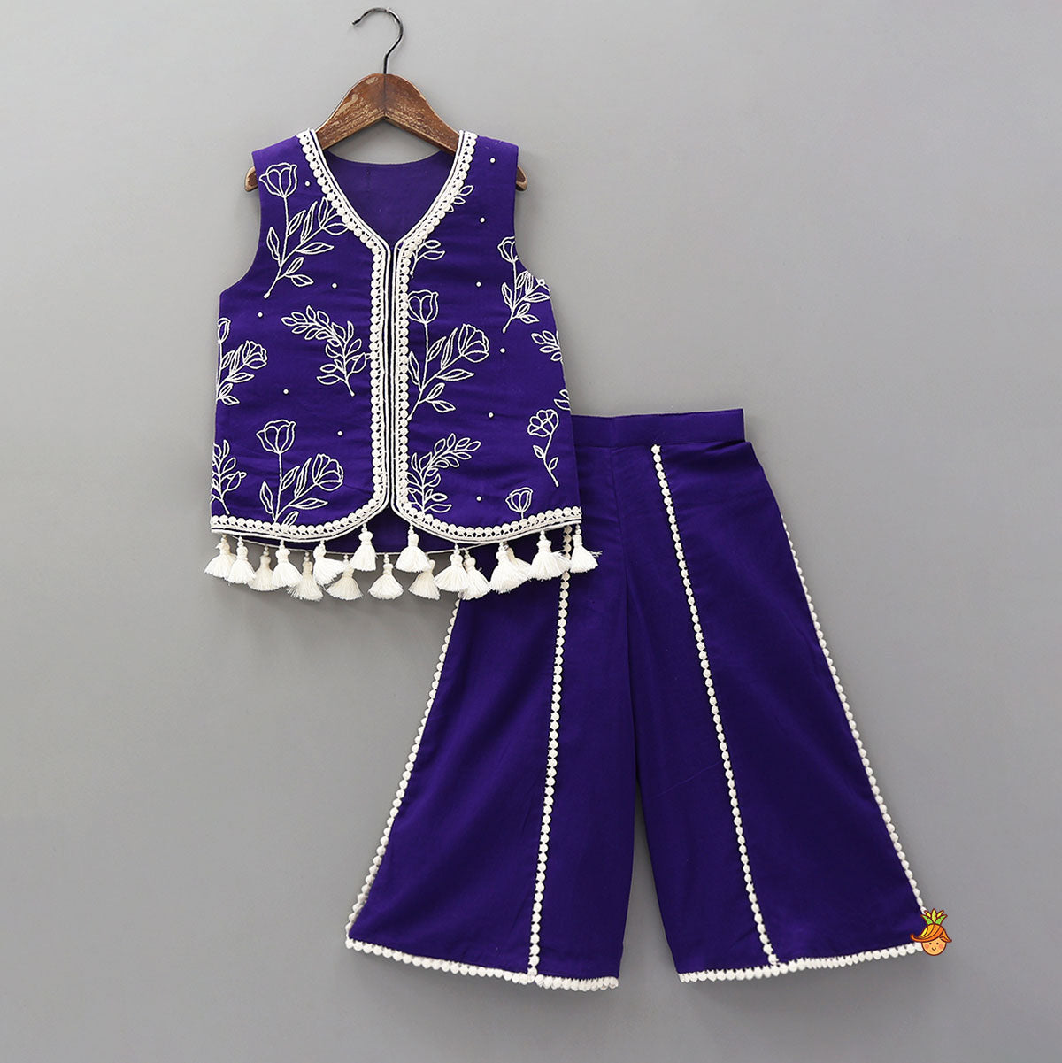 Exquisite Threadwork Kurti And Palazzo