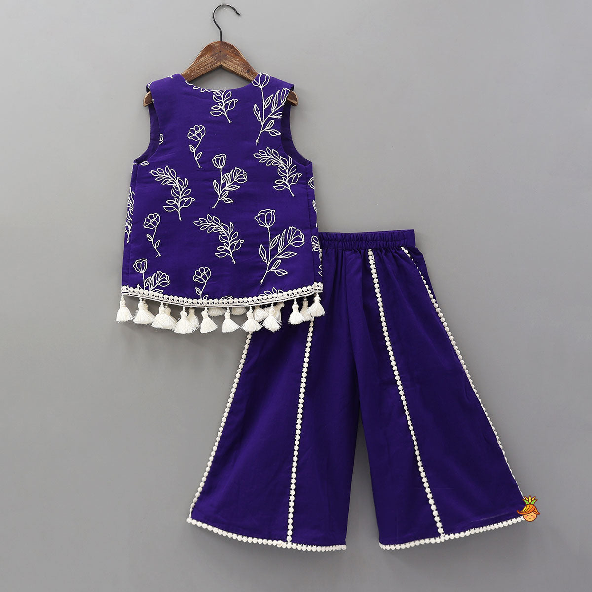 Exquisite Threadwork Kurti And Palazzo