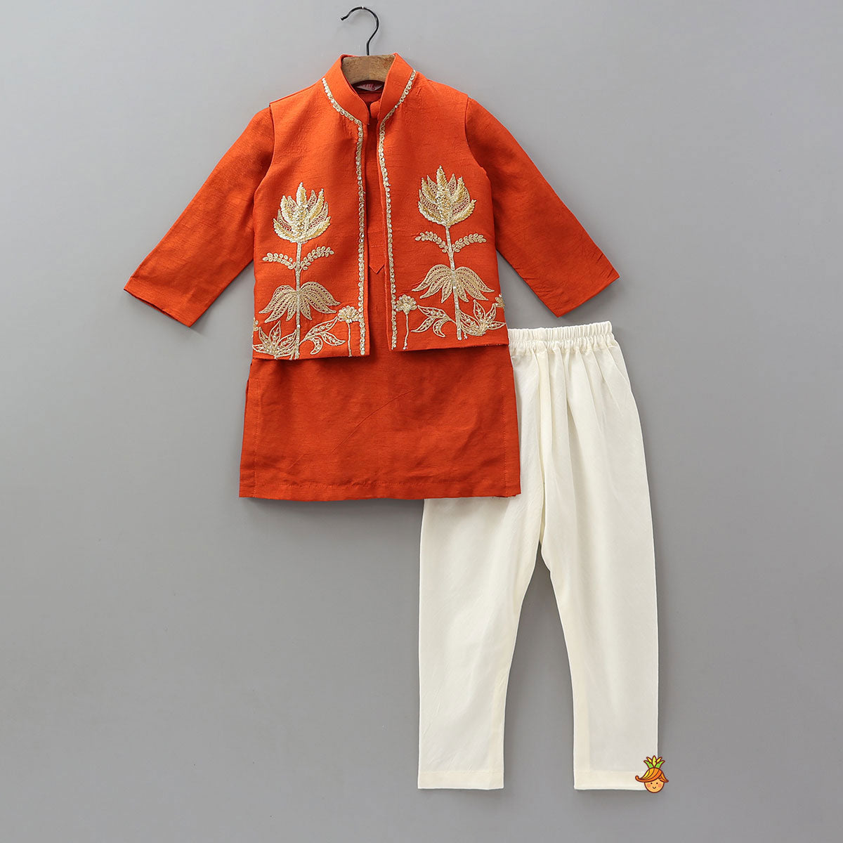 Ethnic Kurta With Front-Open Jacket And Churidar