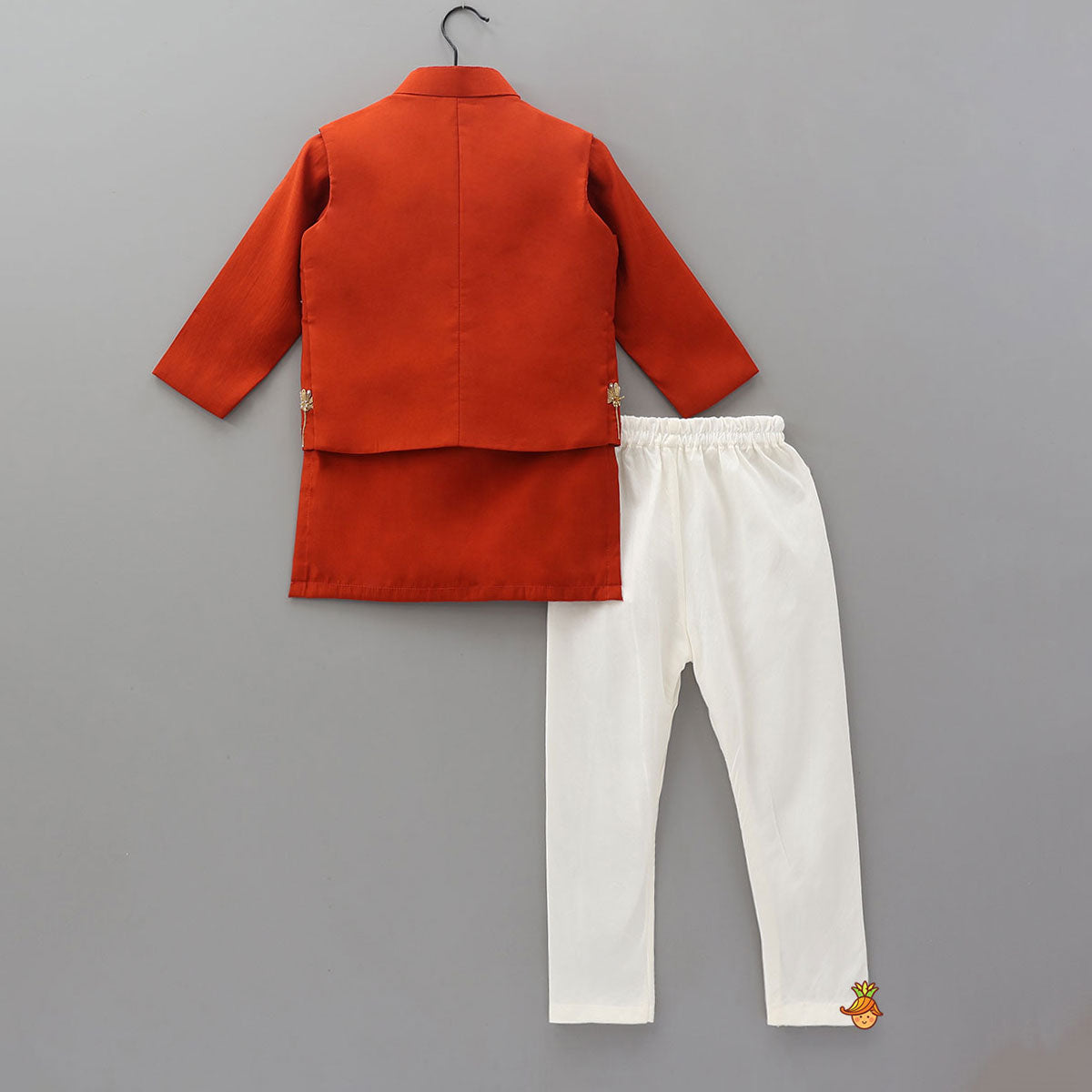 Ethnic Kurta With Front-Open Jacket And Churidar