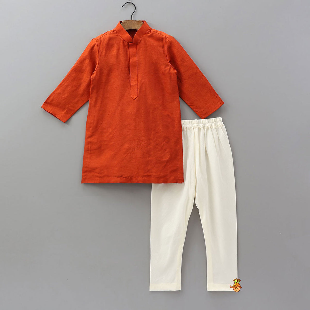 Ethnic Kurta With Front-Open Jacket And Churidar