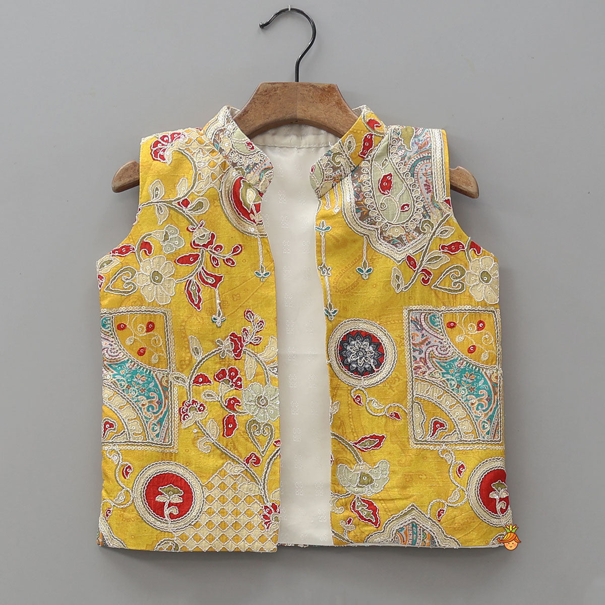 Contrast Thread Work Kurta and Pyjama With Floral Printed Open Jacket
