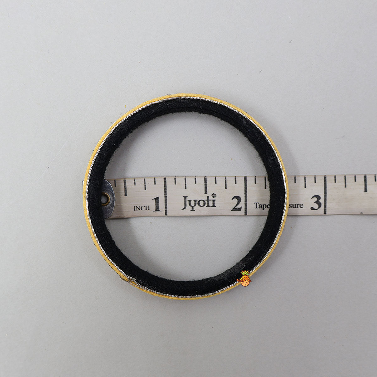 Handmade and Hand Painted Star Detail Thread Bangles