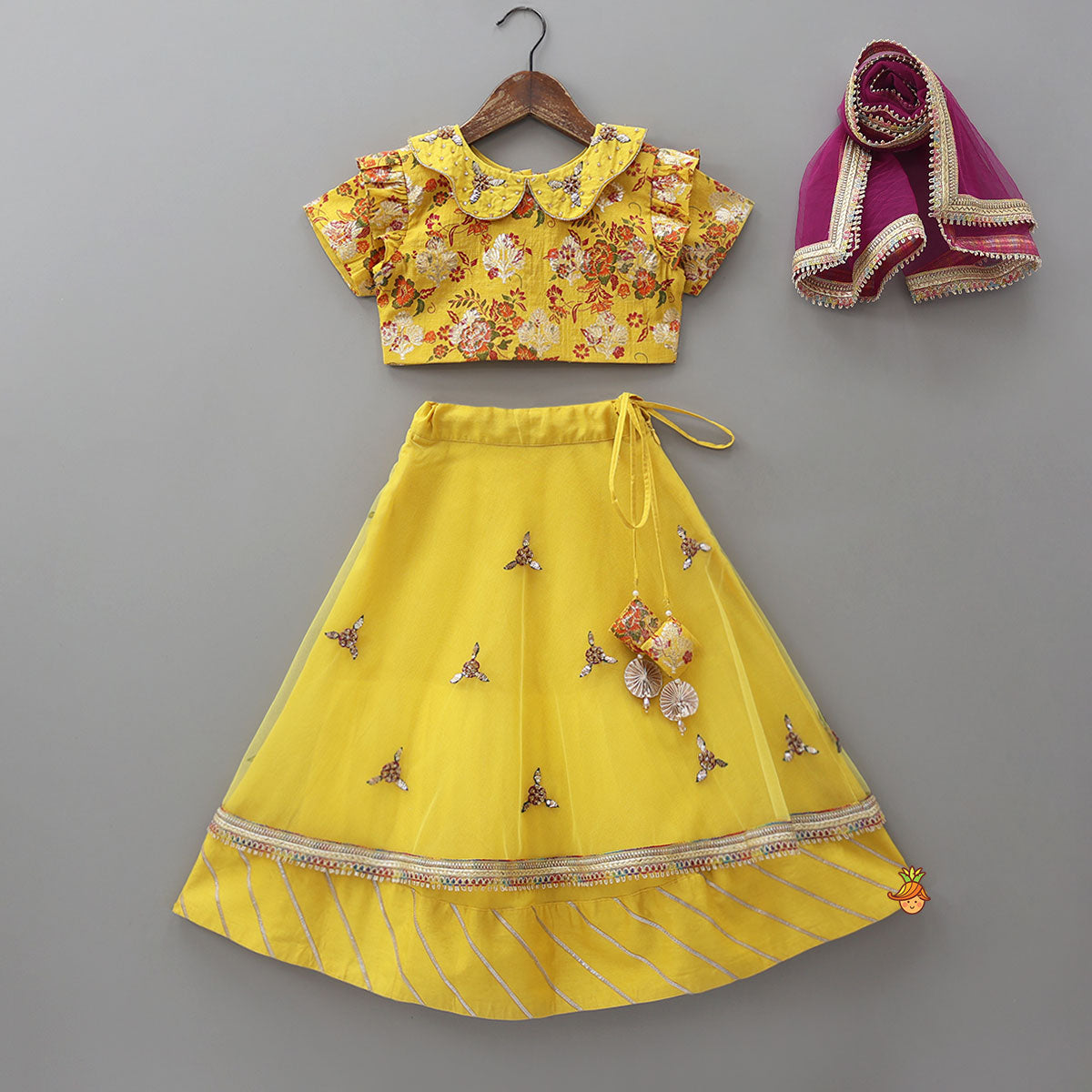 Peter Pan Collar Floral Crop Top With Lehenga And Net Dupatta