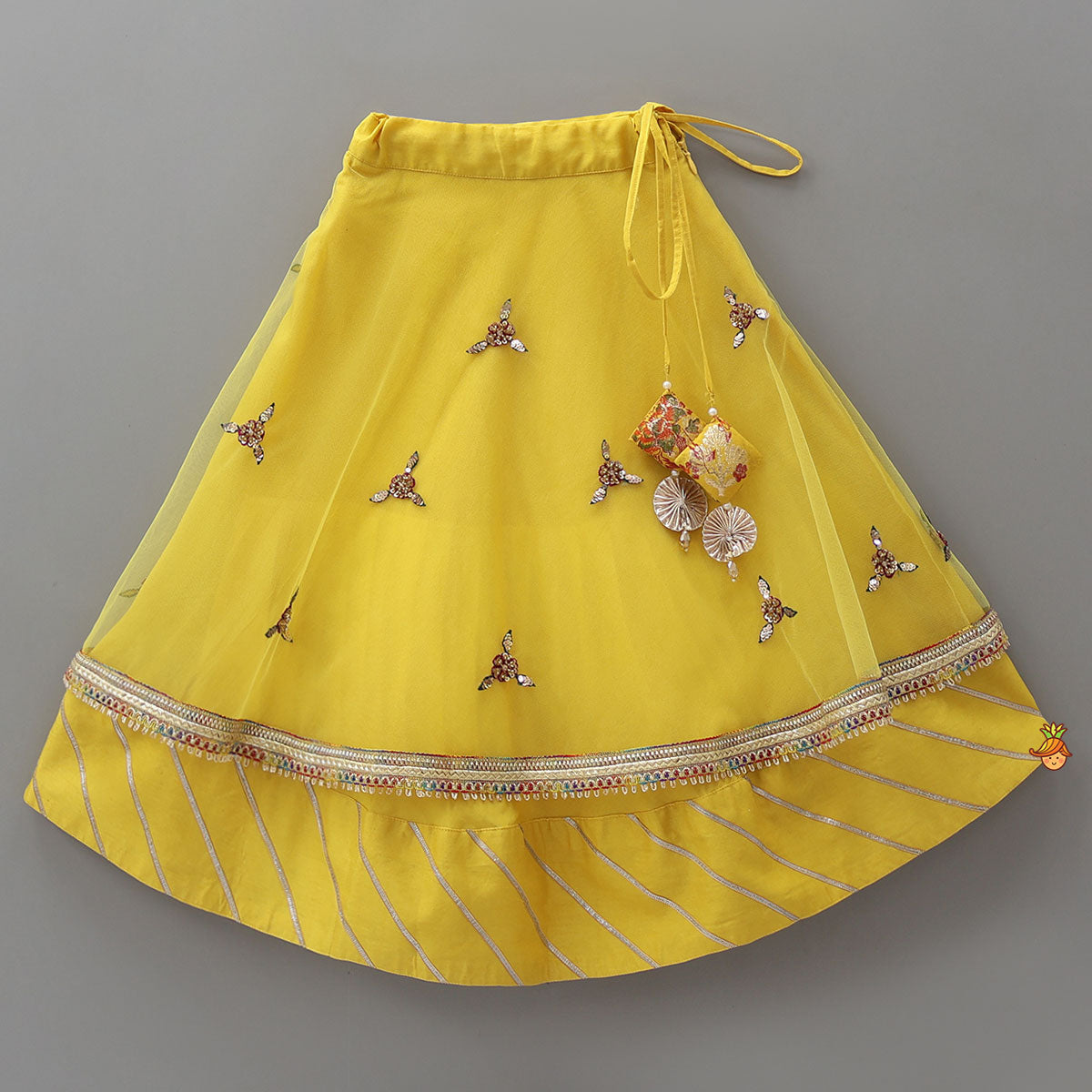 Peter Pan Collar Floral Crop Top With Lehenga And Net Dupatta