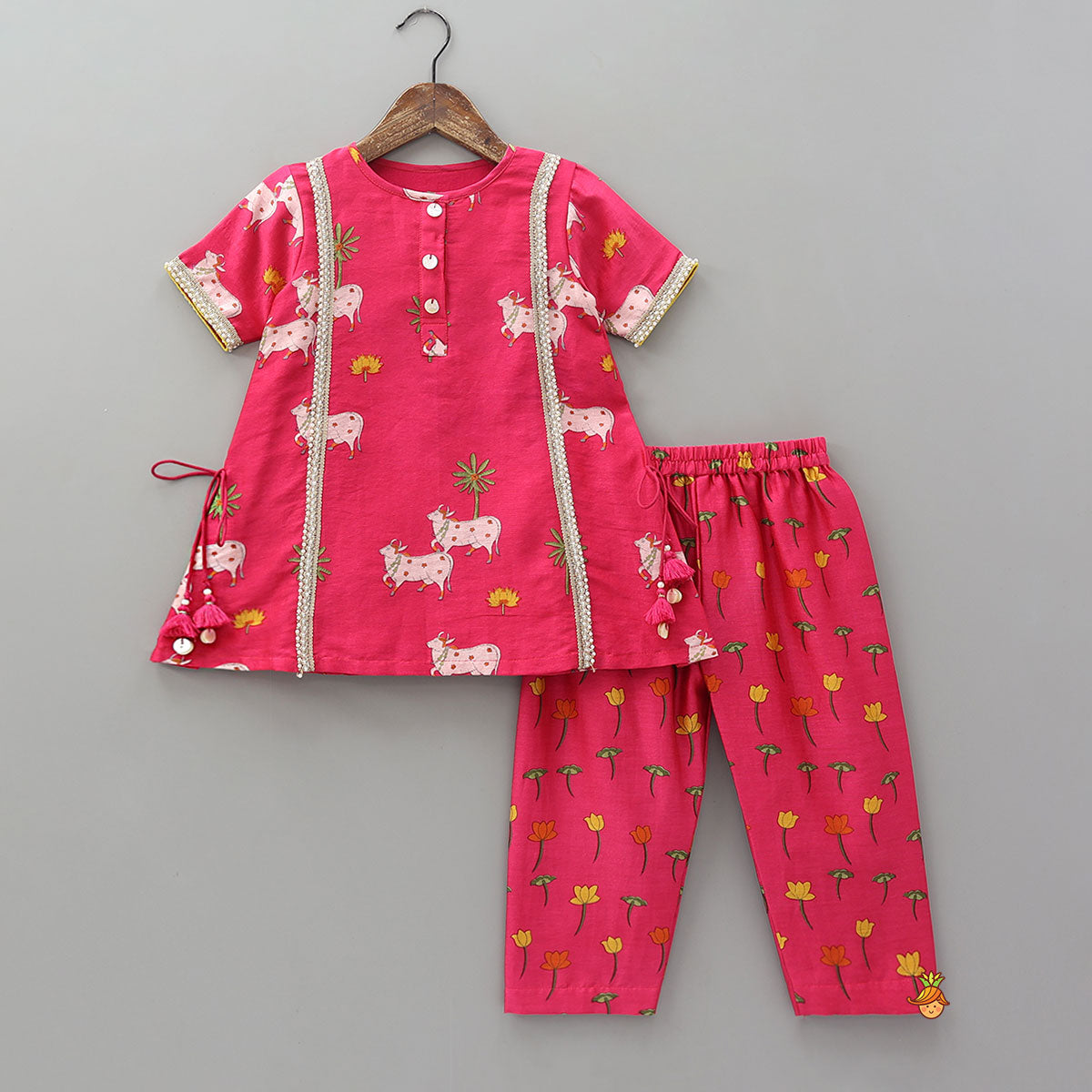 Lace Detailed Side Knot Kurti And Pant