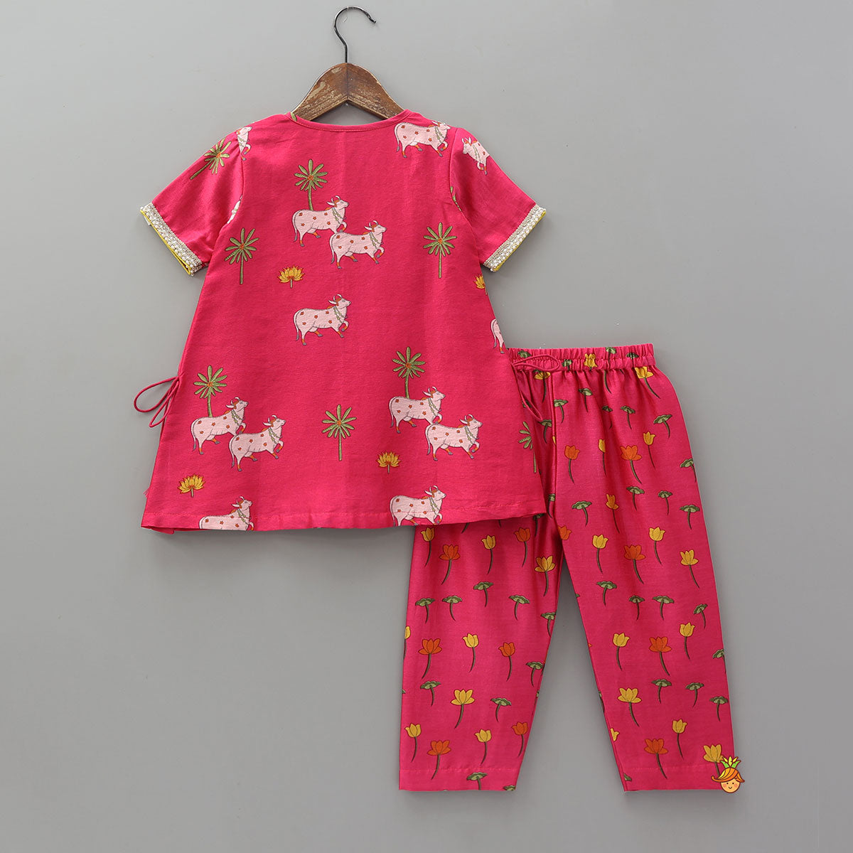Lace Detailed Side Knot Kurti And Pant