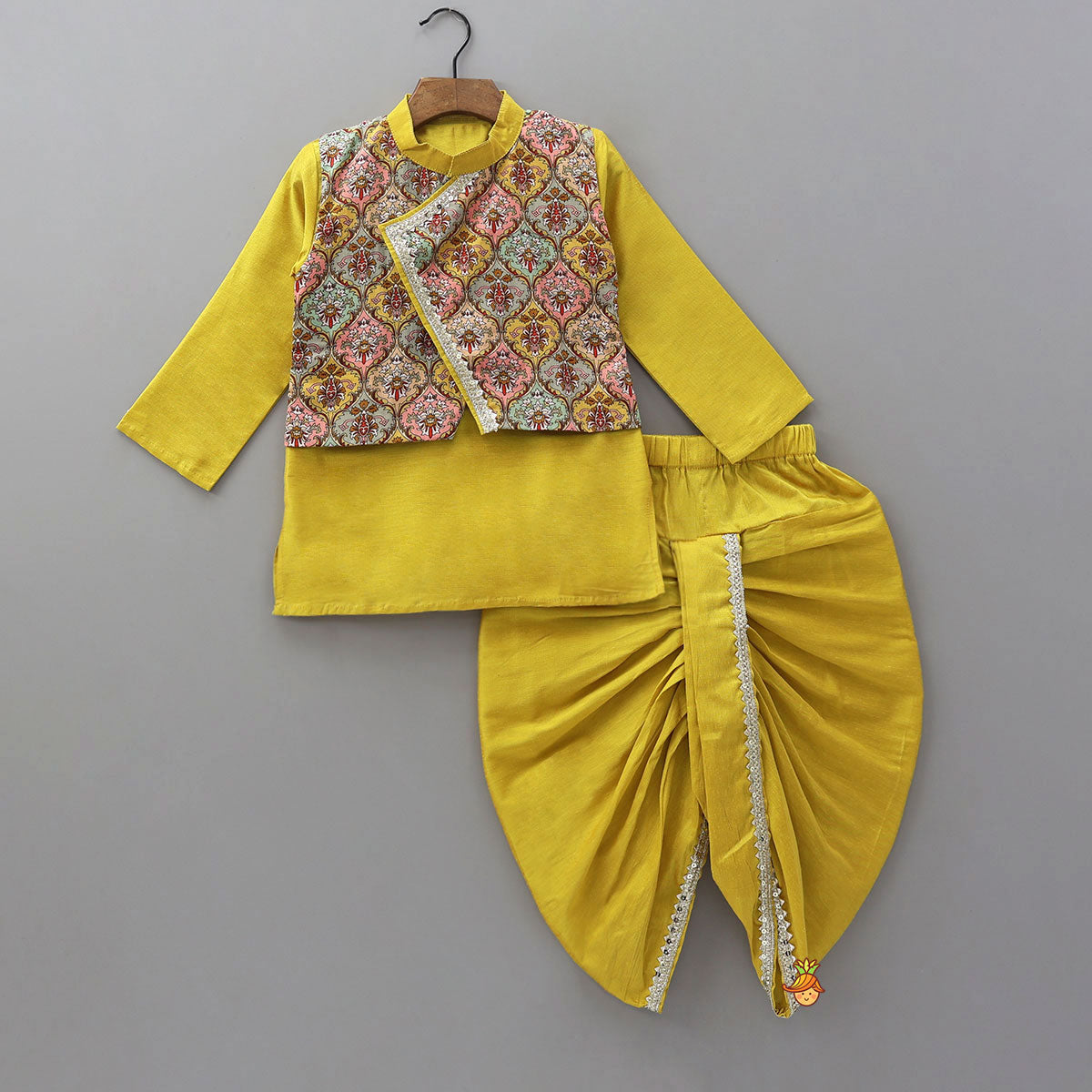 Kurta With Printed Attached Flap And Dhoti