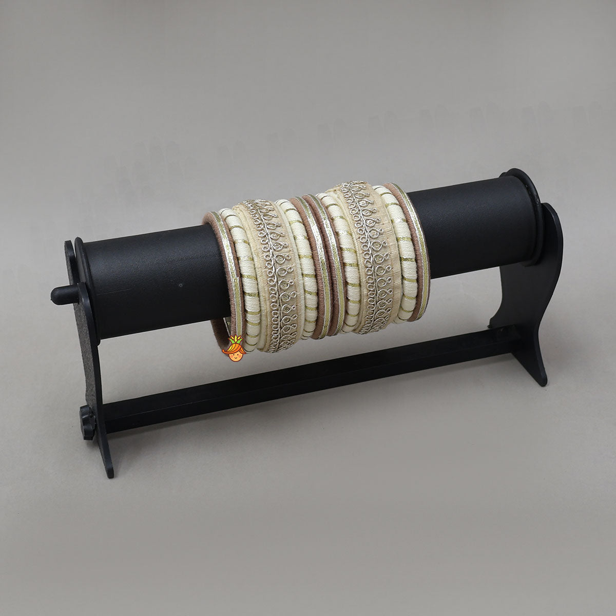 Thread-Wrapped Bangles With Lace Detailing