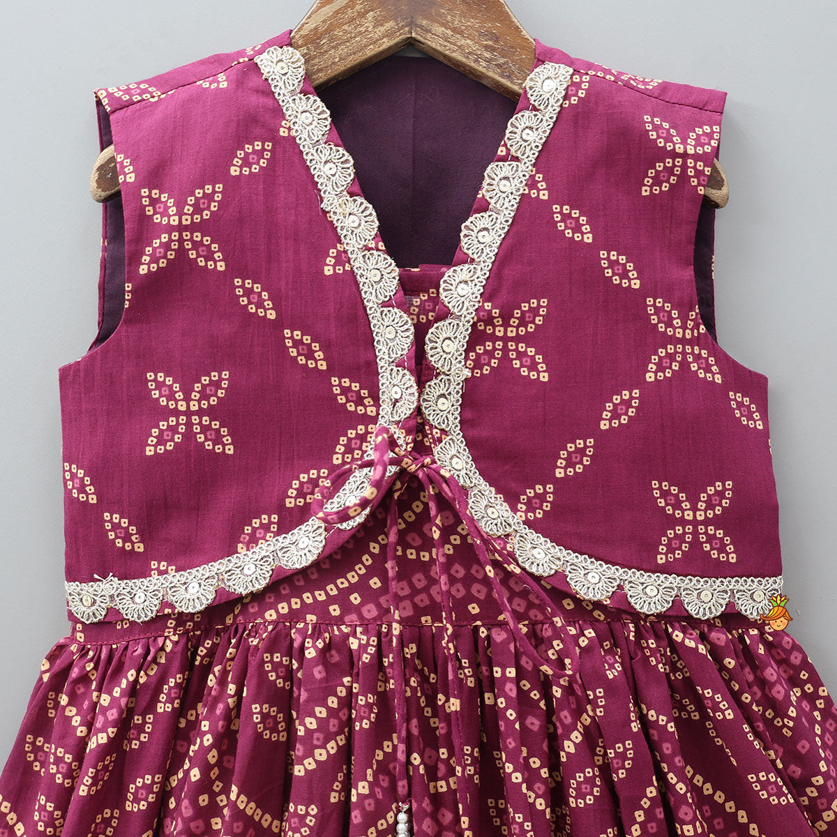 Bandhani Printed Gota Lace Detailed Kurti With Jacket