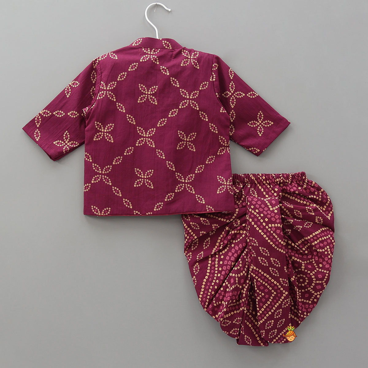 Bandhani Printed Kurta And Matching Dhoti With Cap And Booties