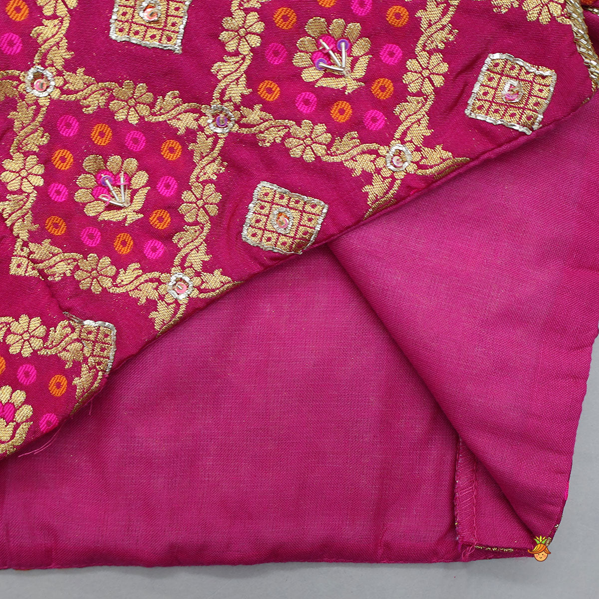 Thread Detailed Kurta with Brocade Jacket and Pyjama