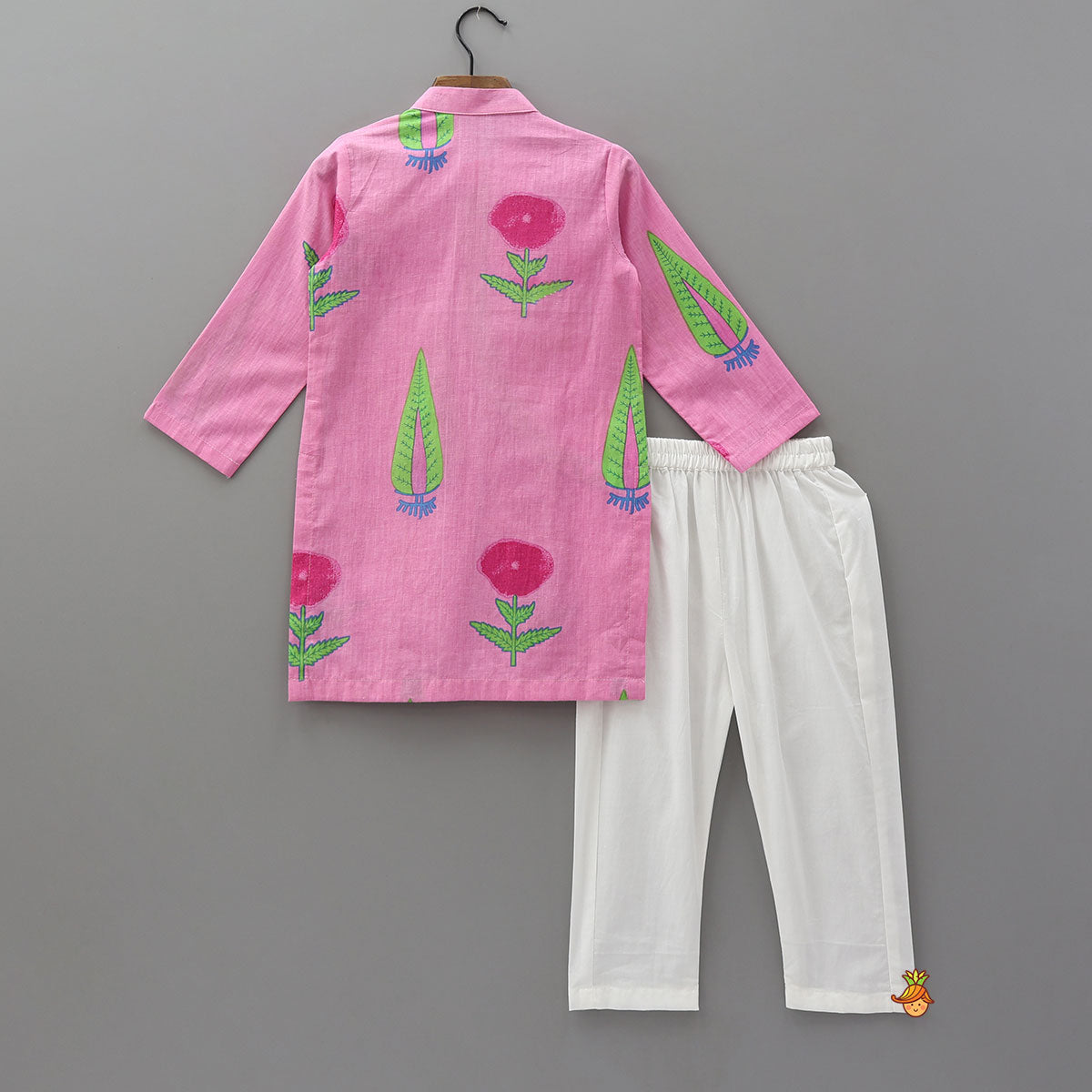 Printed Curved Placket Kurta And Pyjama