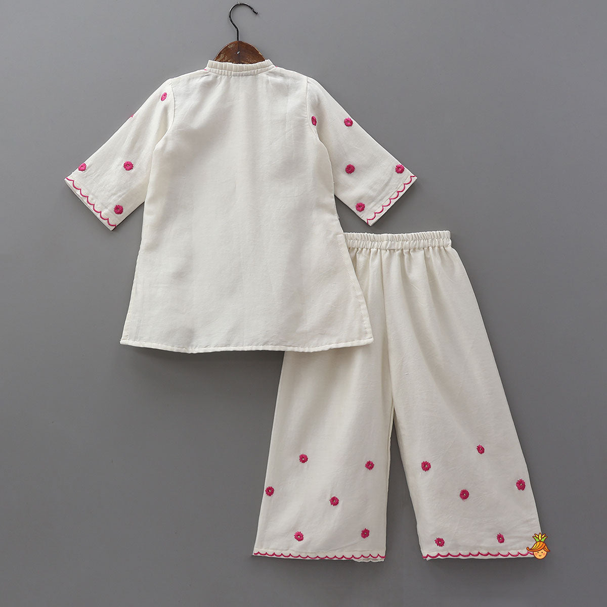 Pleated Neckline Kurti And Palazzo With Contrasting Dupatta