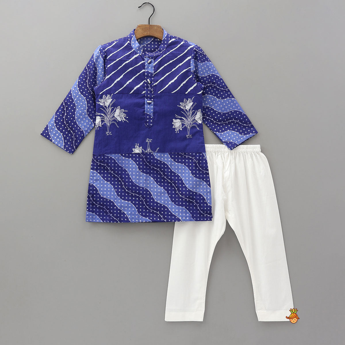 Bandhani Printed Cotton Kurta And Pyjama