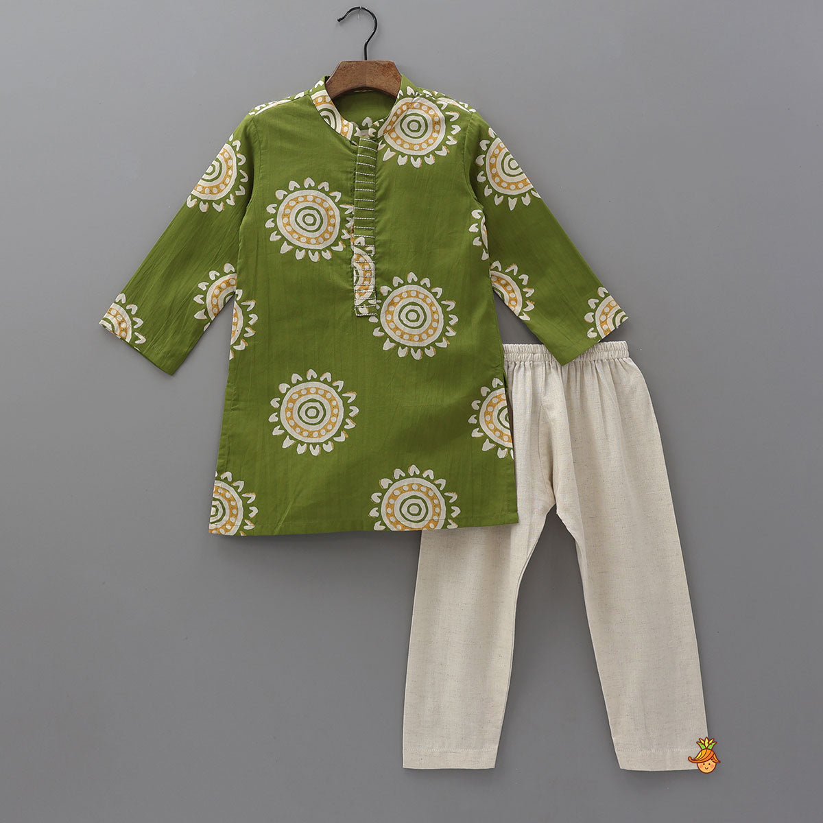Cotton Printed Kurta With Open Jacket And Pyjama