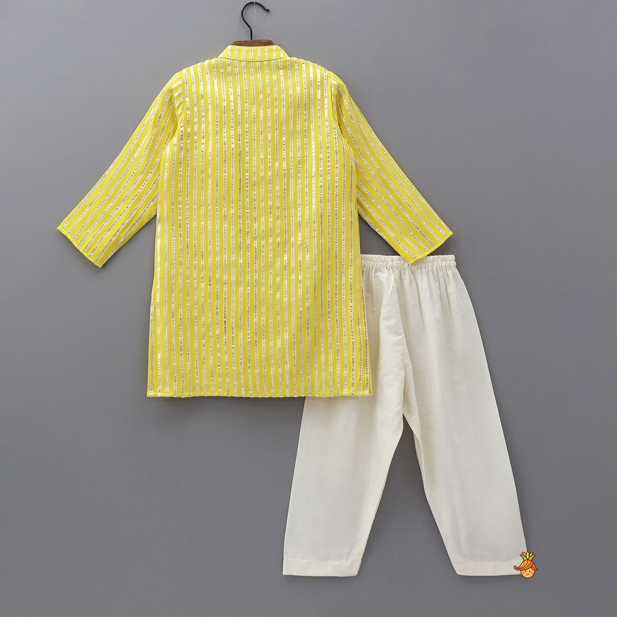 Elegant Gota Embroidered Kurta With Pyjama