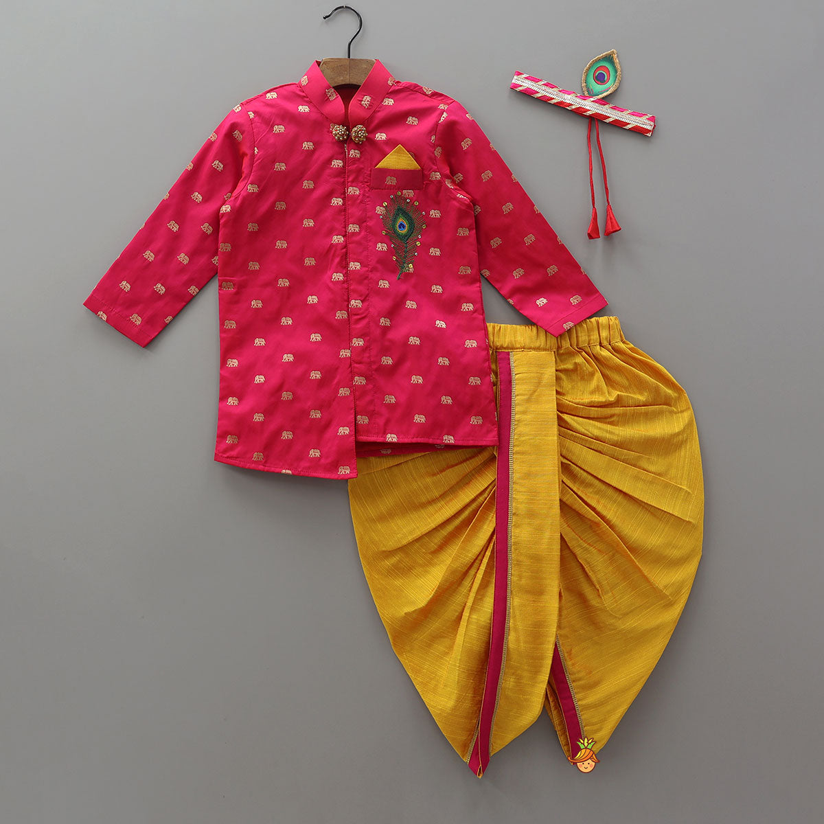 Brocade Kurta And Contrasting Dhoti With Mukut