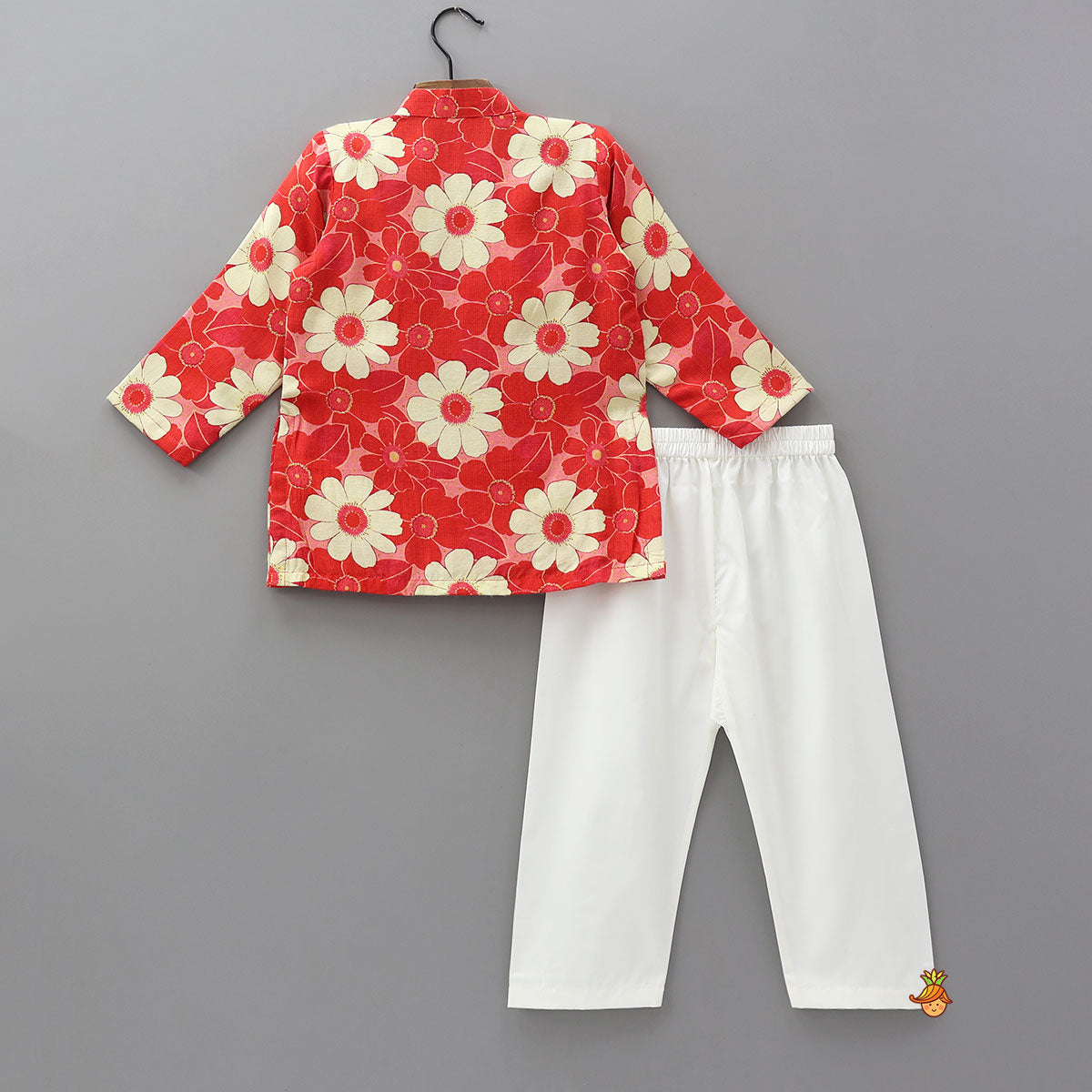 Loop Button Floral Print Kurta And Pyjama