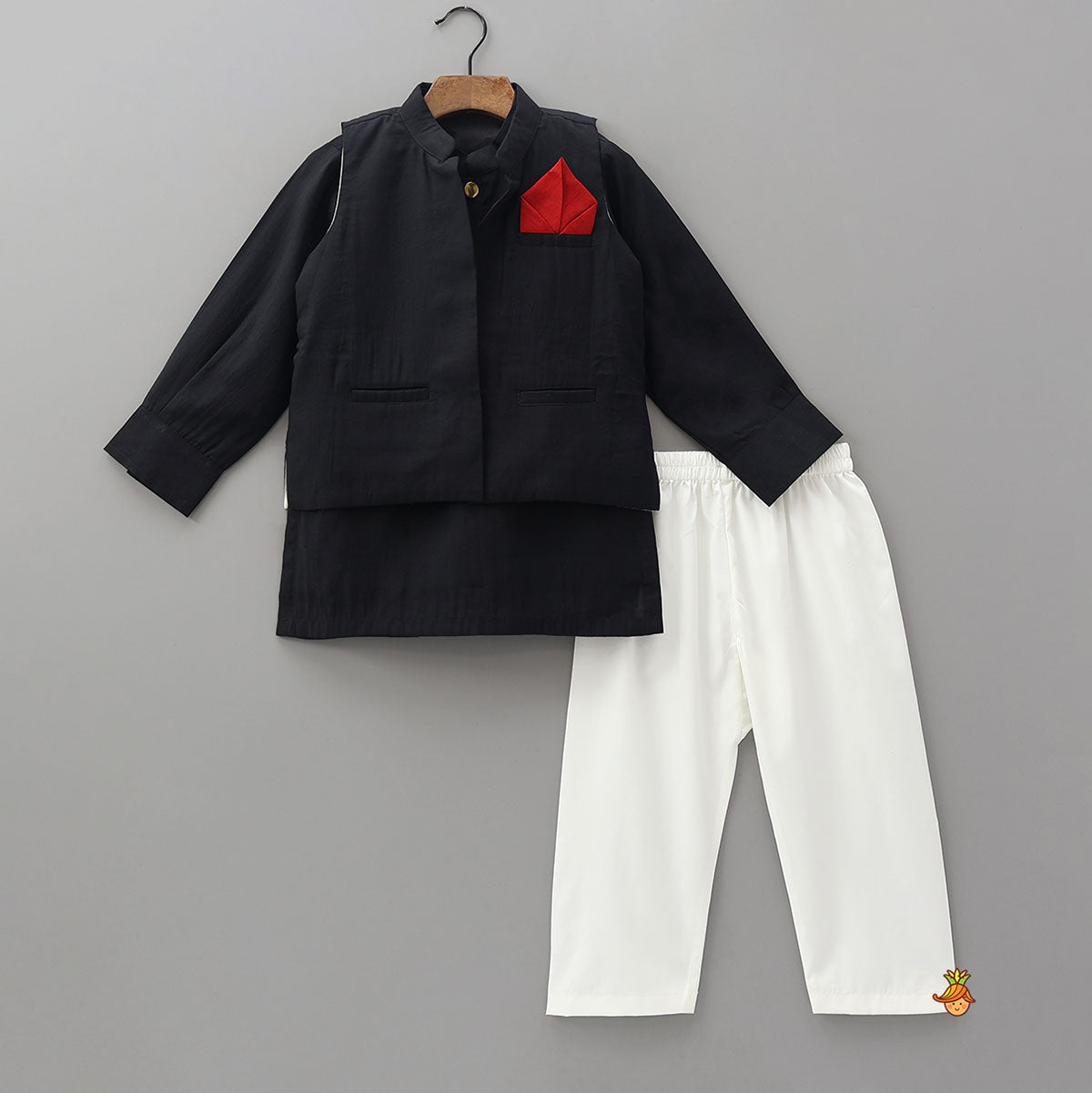 Kurta With Contrasting Pocket Square Jacket And Pyjama