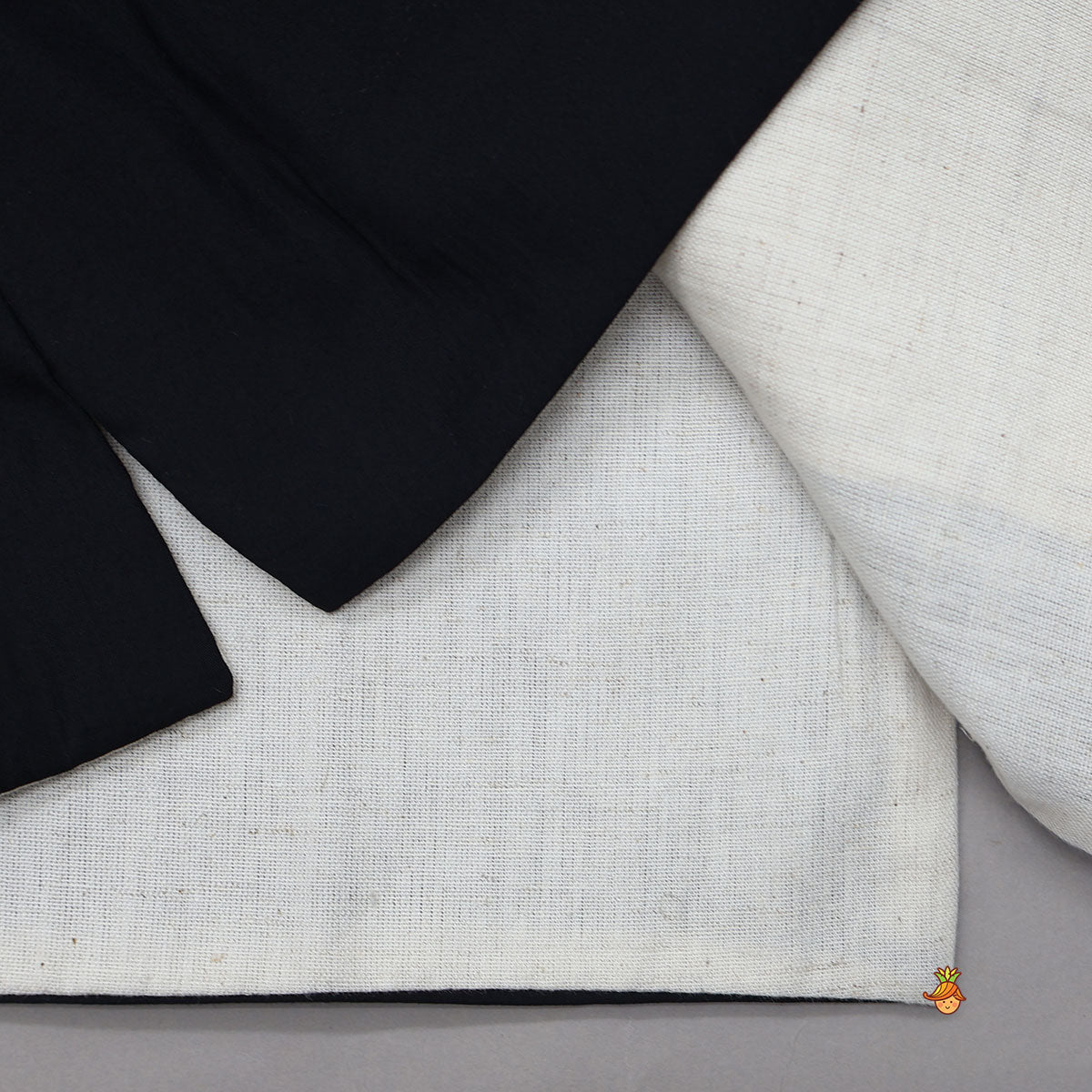 Kurta With Contrasting Pocket Square Jacket And Pyjama