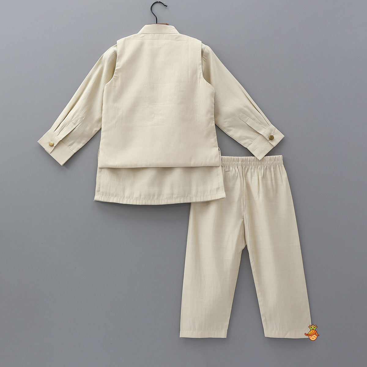 Ethnic Kurta With Contrasting Pocket Square Jacket And Pyjama