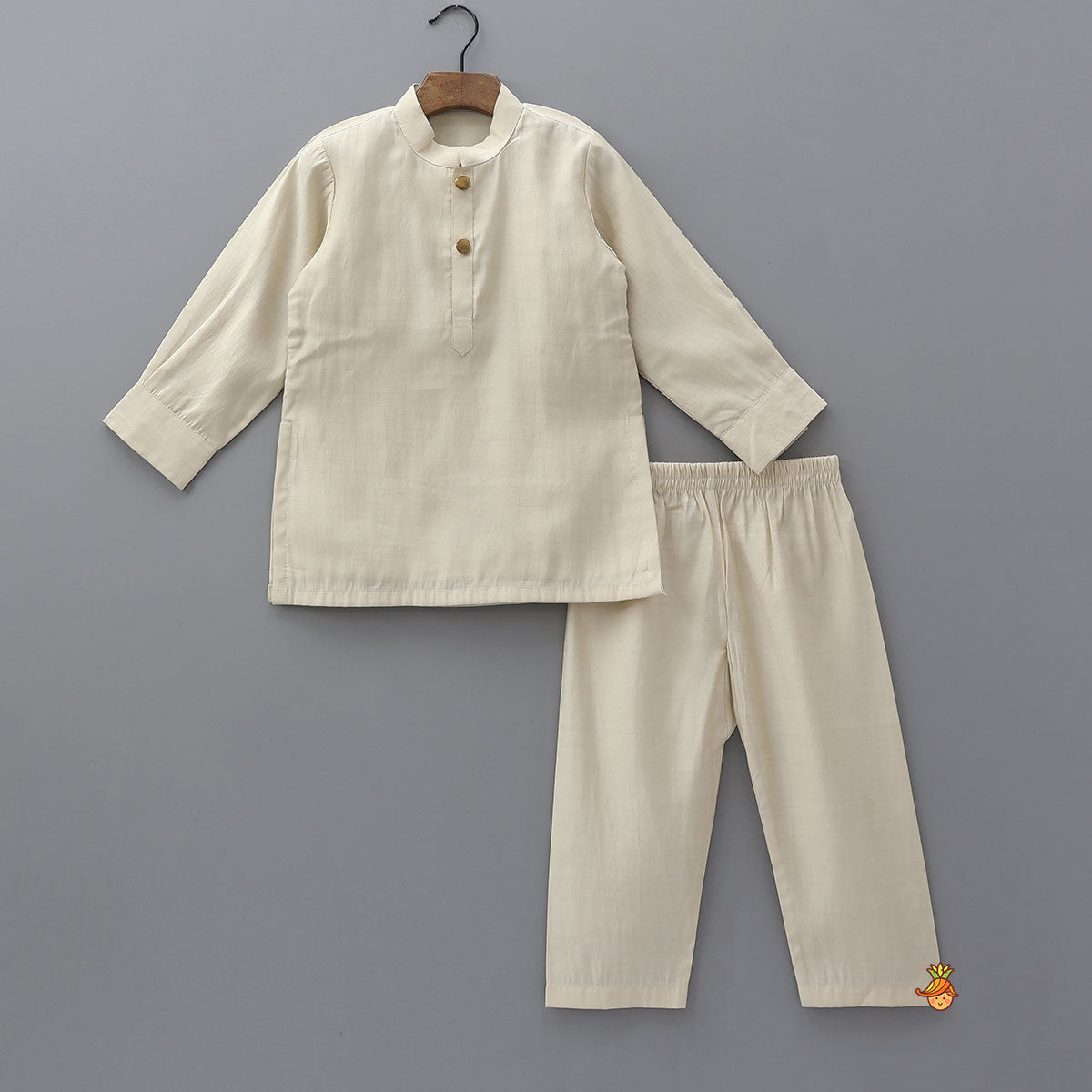Ethnic Kurta With Contrasting Pocket Square Jacket And Pyjama