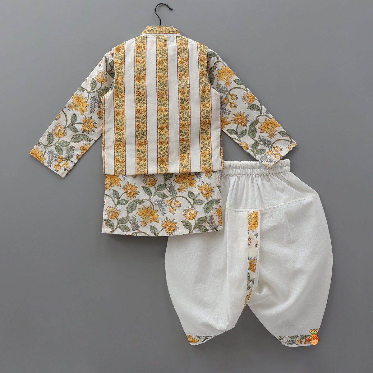 Hand Block Printed Kurta With Lace Detailed Jacket And Dhoti