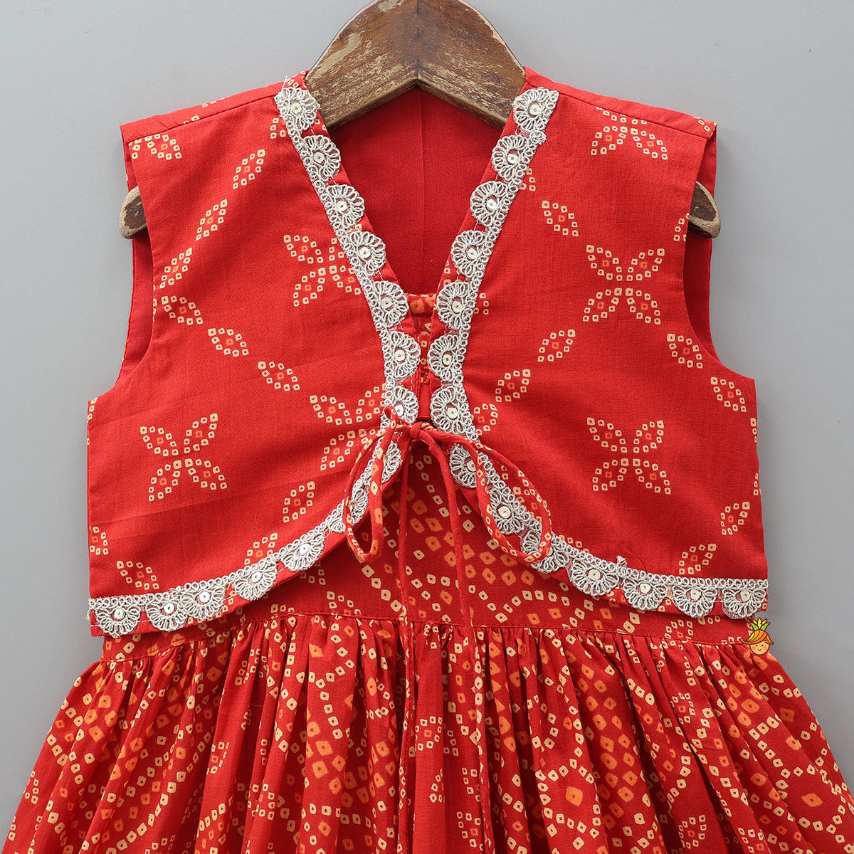 Bandhani Print Lace Detailed Kurti With Jacket