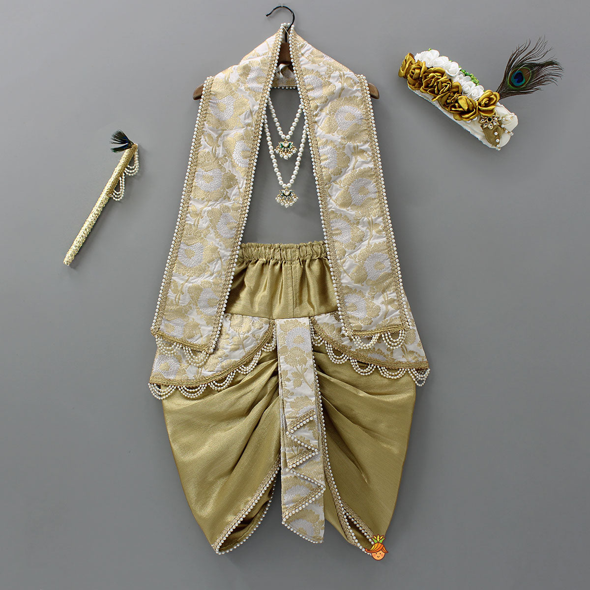 Festive Brocade Dhoti Set With Matching Stole