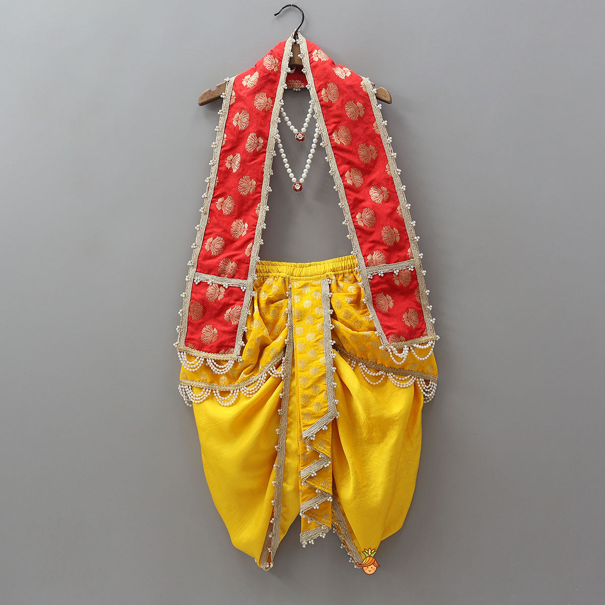 Traditional Brocade Dhoti Set With Matching Stole