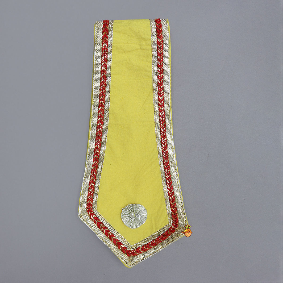 Festive Dhoti Set With Matching Stole And Mukut