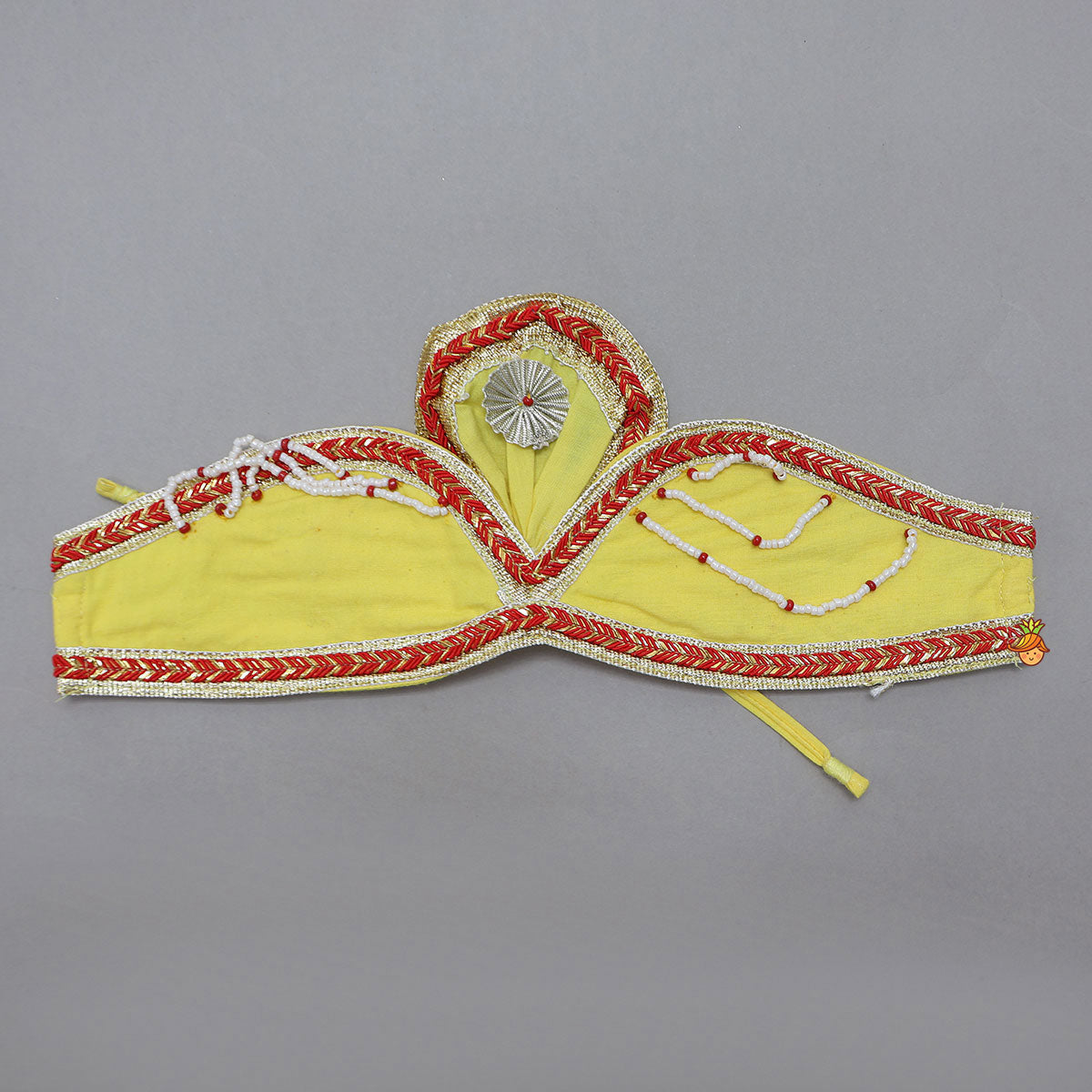 Festive Dhoti Set With Matching Stole And Mukut