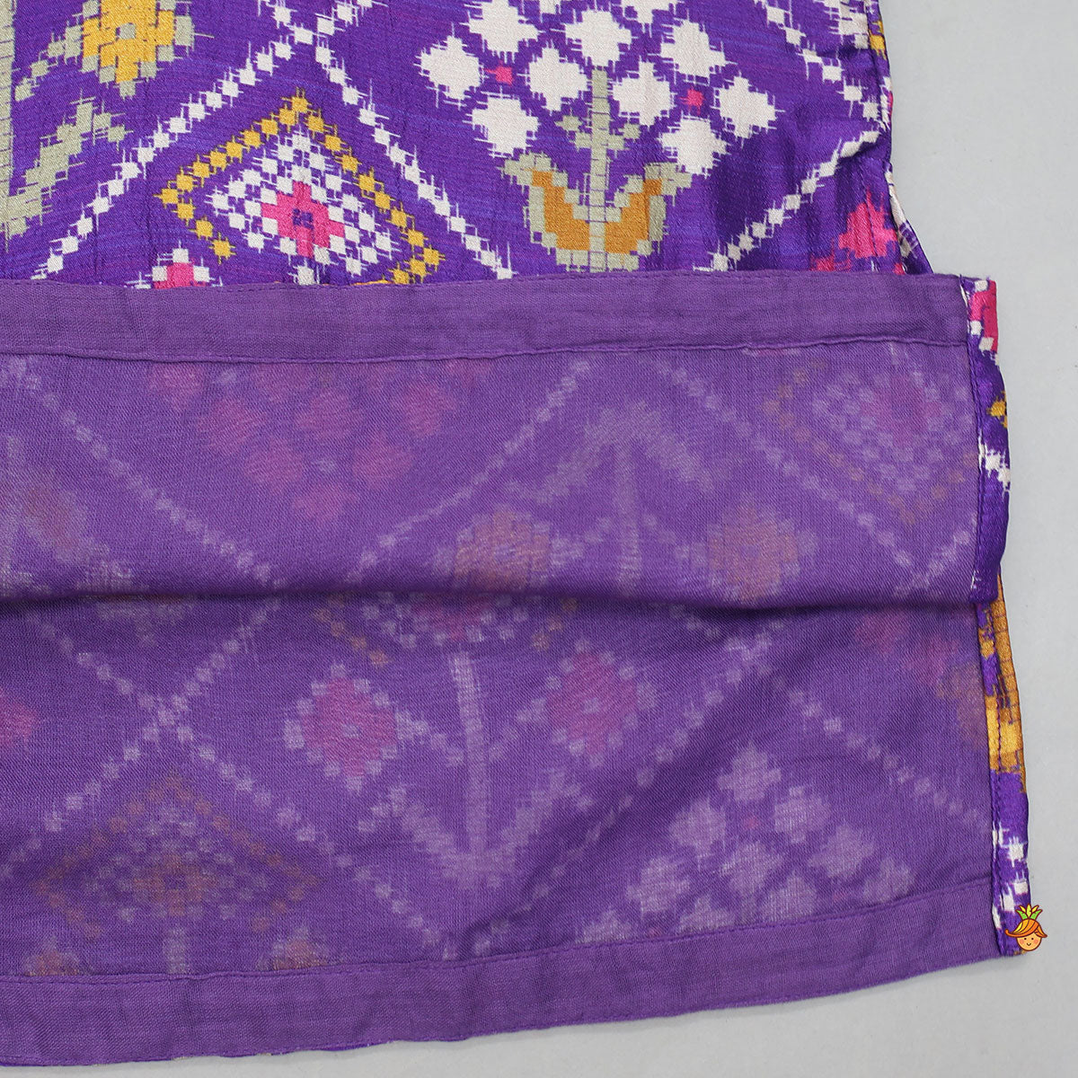 Floral Geometric Printed Kurta With Jacket And Pyjama