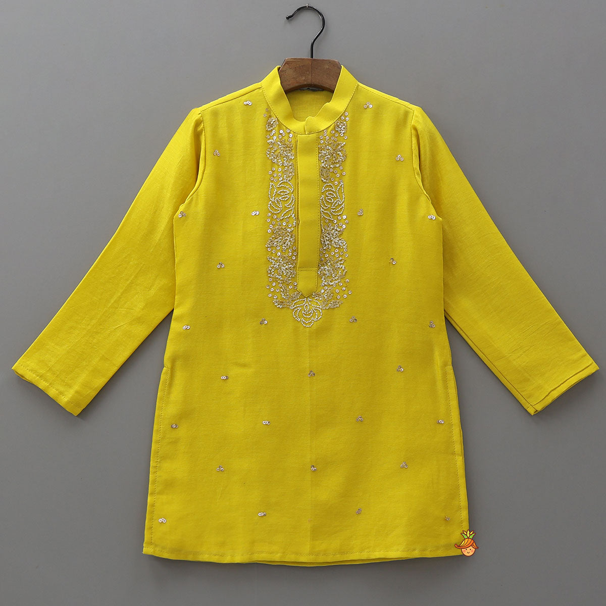 Booti Work Chanderi Kurta And Pyjama